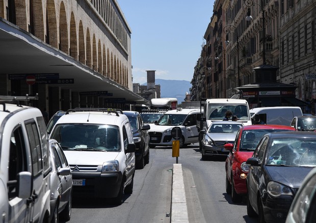 A Roma sos sicurezza strade, 22% alla guida senza cinture © ANSA