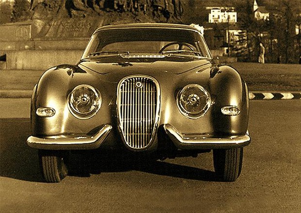 XKE 120 SE Pininfarina, torna in vita la Jaguar più rara © ANSA