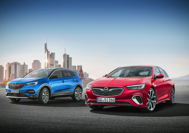 Opel alza il velo su Grandland X, sarà anche ibrida plug-in © Ufficio Stampa Opel Italia