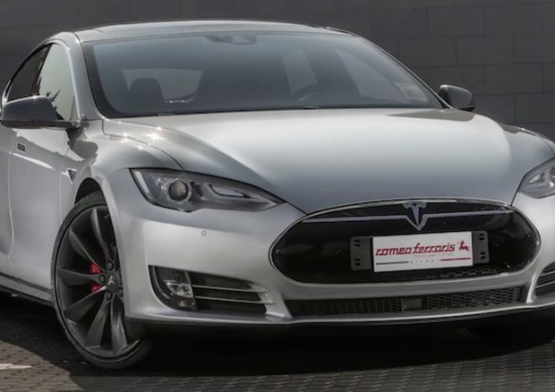 Una voce da V8 per l'elettrica Tesla Model S © Romeo Ferraris