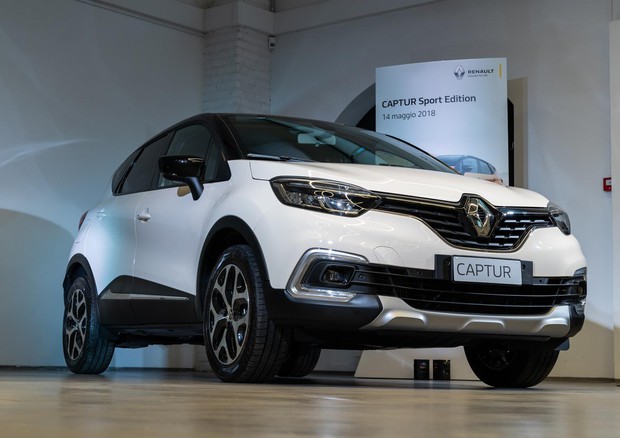 Renault, Captur: debuttano due versioni Sport edition © ANSA