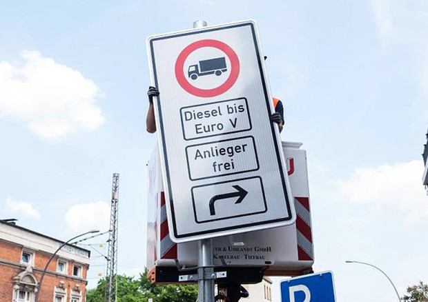 Ad Amburgo oltre ad una strada chiusa agli ante Euro 6, un tratto sarà vietato solo ai camion © 