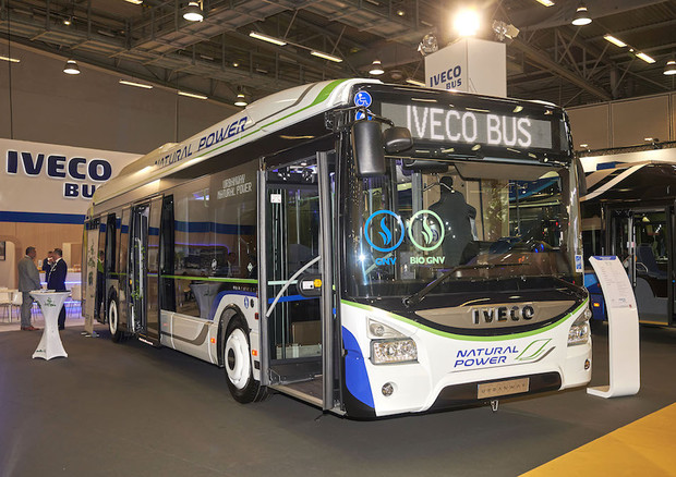 A Parigi circoleranno autobus ecologici italiani © Iveco
