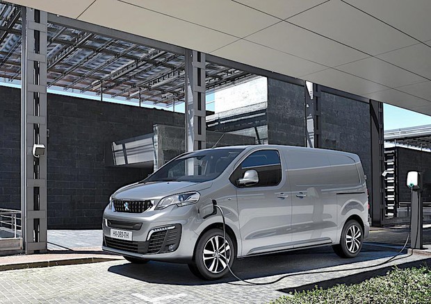 Peugeot lancerà sul mercato italiano l'Expert elettrico © Peugeot