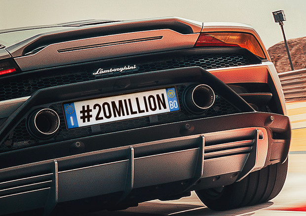 Lamborghini supera i 20 milioni di follower su Instagram © ANSA