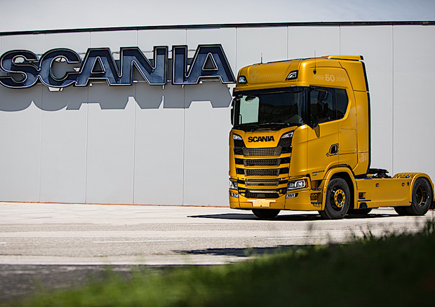 Con V8 Anniversary Scania celebra i 50 anni del suo motore © Scania