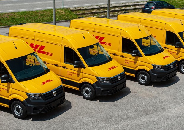 VW Veicoli Commerciali consegna 38 Crafter a DHL © ANSA