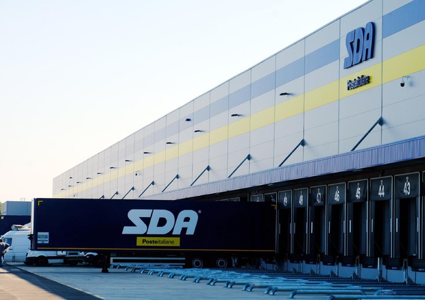 Il nuovo Hub Logistico di Sda Express Courier, società del Gruppo Poste Italiane a Bentivoglio (Bologna) © ANSA