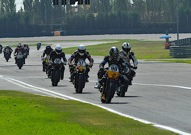 Ad Adria Moto Guzzi Fast Endurace con finale al cardiopalma © Moto Guzzi 