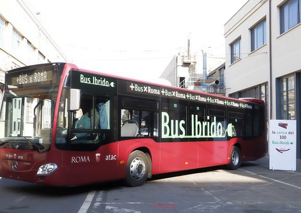 Primo bus ibrido Atac, Daimler Buses EvoBus Italia © Ansa