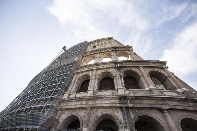 Colosseo: via ponteggi, prime 5 arcate tornano alla luce © ANSA