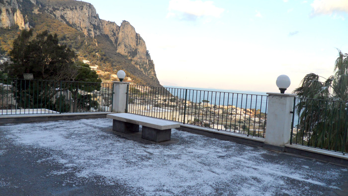 Maltempo: fermi i collegamenti per Capri - ANSA.it