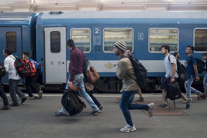 Migrants arrive in Hungary © ANSA/EPA