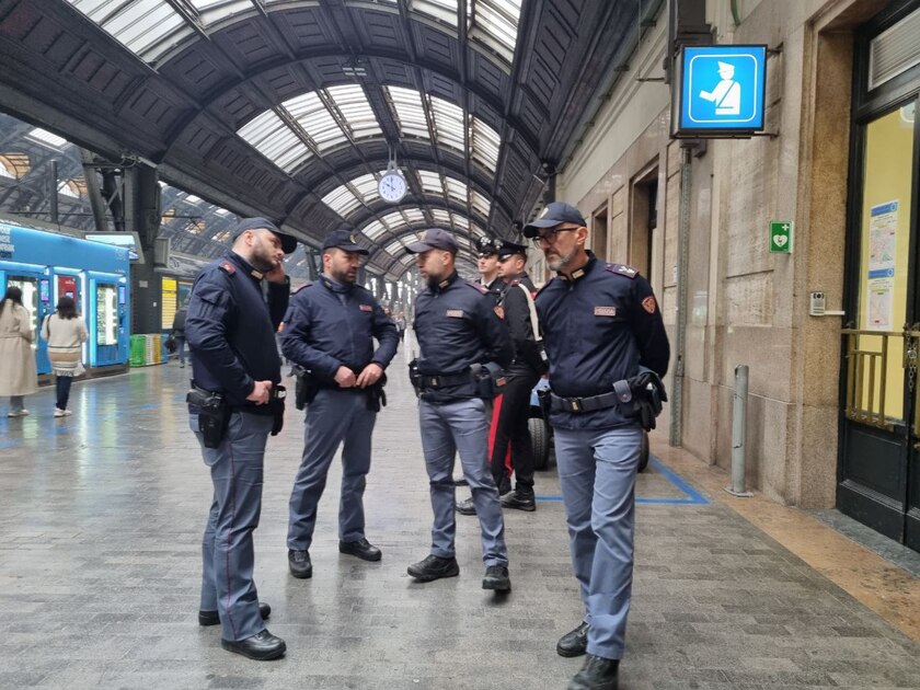 Trovato in stazione a Milano il sedicenne scomparso - RIPRODUZIONE RISERVATA