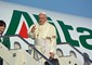Papa Francesco prima di partire per Amman © ANSA
