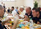 Papa: pranza con dipendenti vaticani nella mensa 'aziendale' © Ansa