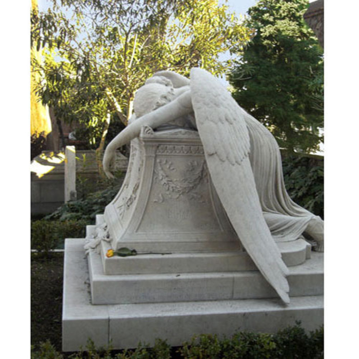 Cimiteri: l'angelo del dolore al cimitero acattolico di Roma  © ANSA