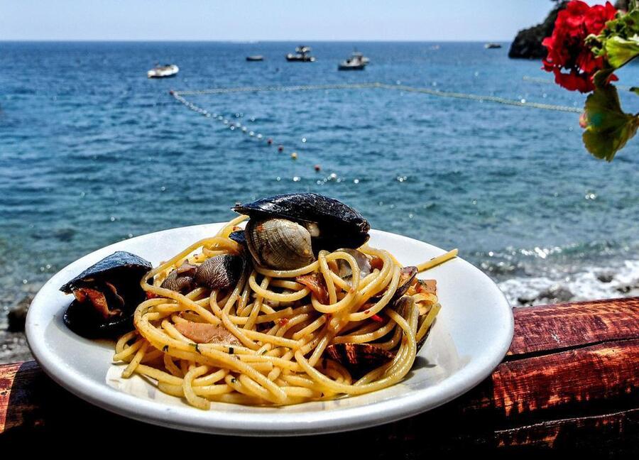 Spaghetti alla marinara ad Amalfi di Diana Cocco © Ansa