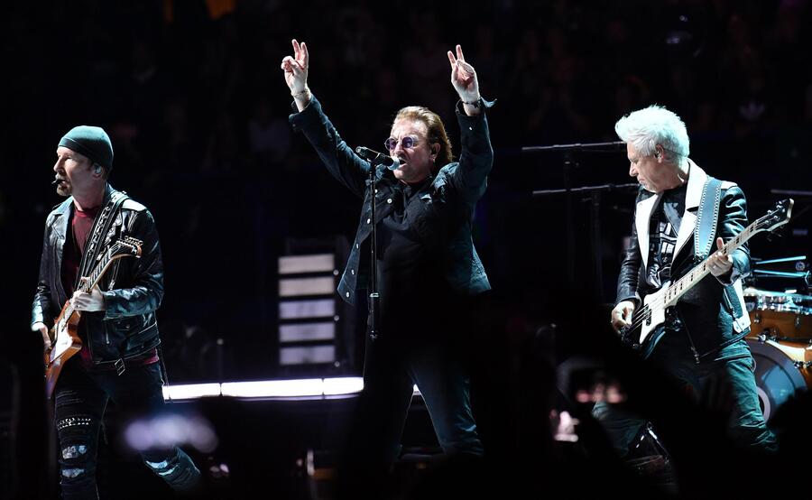 U2 in concert in Milan © 