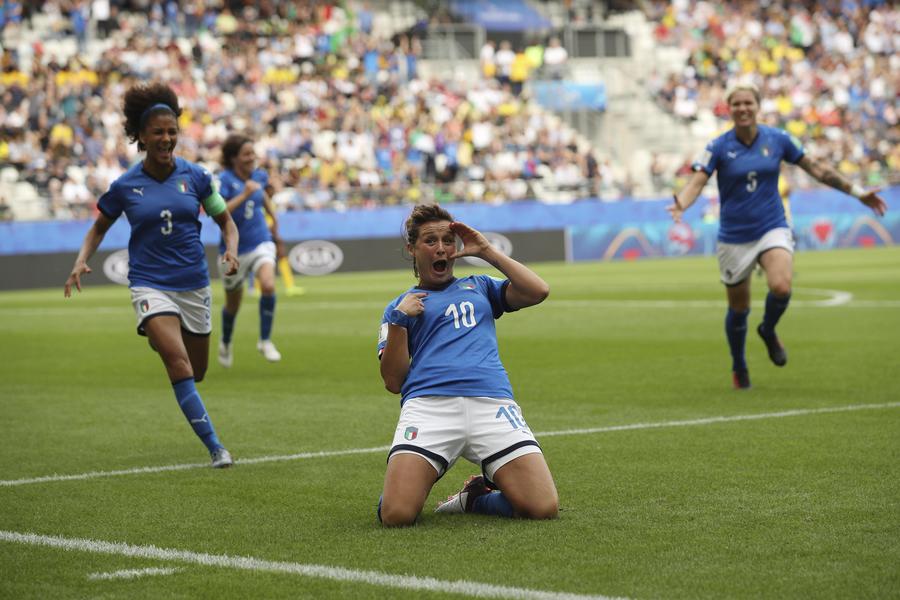 Girelli gol: ancora una doppietta per l'Italia © 