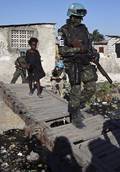 Haiti: dieci americani fermati per traffico illegale di bambini