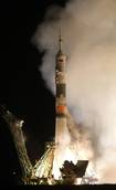 Spazio: navicella Soyuz agganciata a Iss
