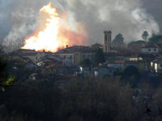 Esplode condotto di gas in Lunigiana: 10 feriti, 4 gravi 