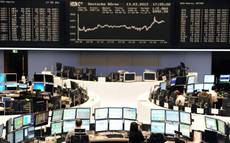 Borsa:Francoforte chiude in calo(-1,01%)