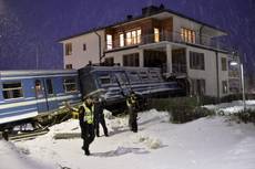 Svezia: ruba treno e sfonda edificio