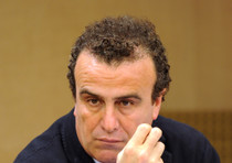 Il deputato Fli Fabio Granata all'assemblea Regionale di Futuro e Liberta questa sera, 20 febbraio 2011, a Torino