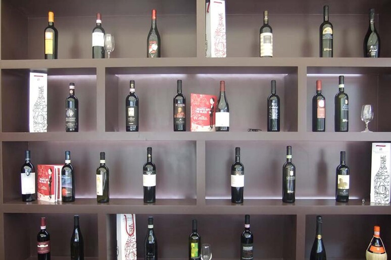 Commissione Ue boccia etichettatura calorie del vino - RIPRODUZIONE RISERVATA