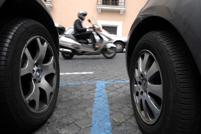 Torino, rivoluzione parcheggi nella zona degli ospedali - RIPRODUZIONE RISERVATA