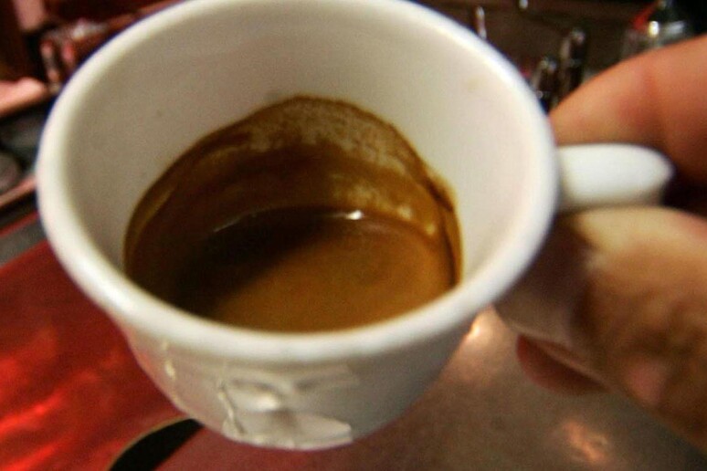 Caffè difende da cancro del fegato,5 al dì dimezzano rischio - RIPRODUZIONE RISERVATA
