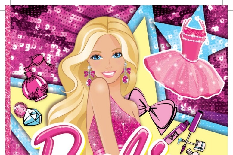 La copertina dell 'album di figurine Panini su Barbie - RIPRODUZIONE RISERVATA
