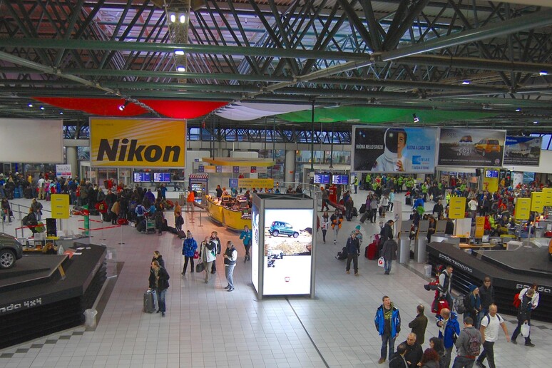 Aeroporto Torino, passeggeri in aumento nel 2014 - RIPRODUZIONE RISERVATA