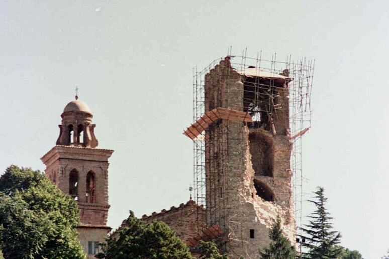 La Rocca di Nocera, danneggiata dalle scosse del settembre 1997 - RIPRODUZIONE RISERVATA