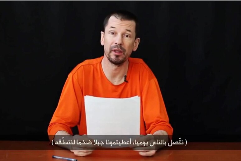Isis: nuovo video ostaggio, accuse a Usa e Gb - RIPRODUZIONE RISERVATA