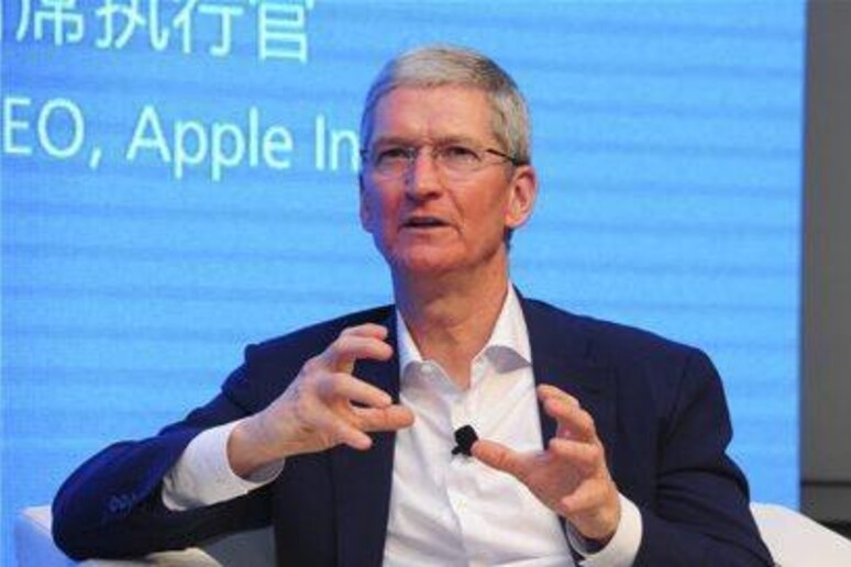 Apple: raddoppia compenso Cook a 9,2 mln con rally azioni © ANSA/EPA