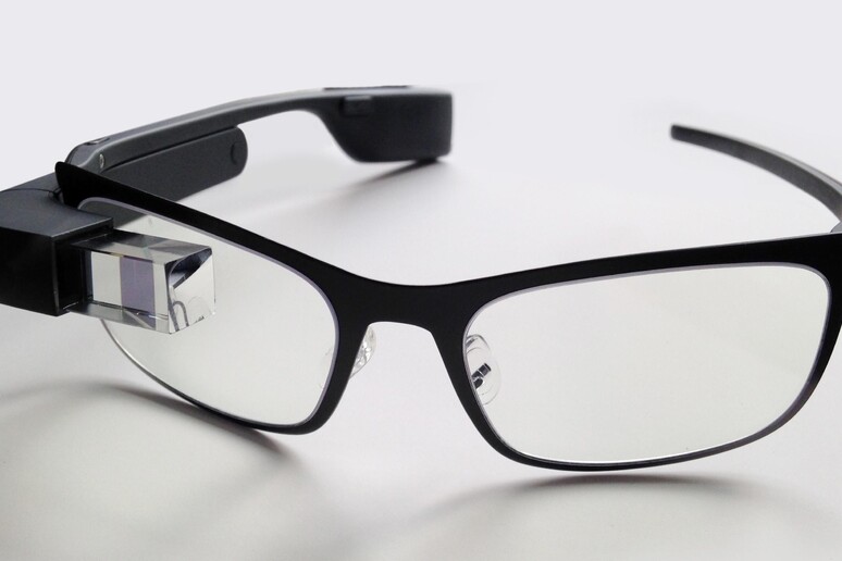 Google Glass (foto archivio) - RIPRODUZIONE RISERVATA