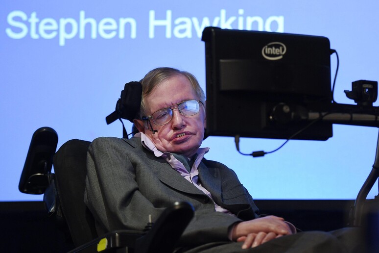 Stephen Hawking Intel press conference © ANSA/EPA