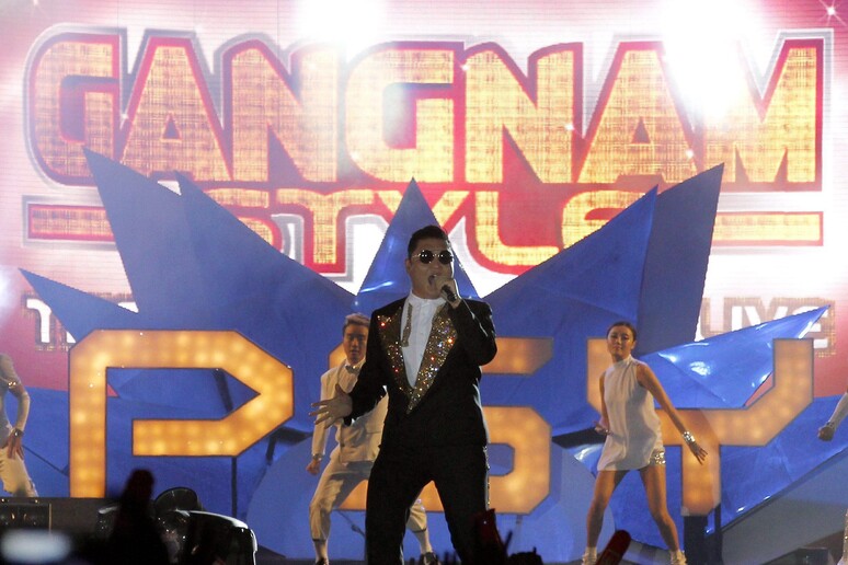 Gangnam Style  'rompe ' contatori YouTube - RIPRODUZIONE RISERVATA