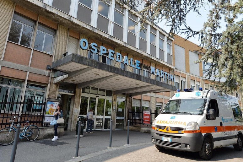 L 'ospedale Martini di Torino in una foto d 'archivio - RIPRODUZIONE RISERVATA