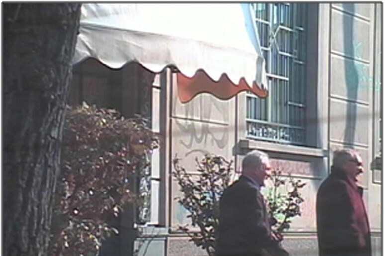 Gianstefano Frigerio e Primo Greganti in un frame da una ripresa video effettuata nella fase delle indagini - RIPRODUZIONE RISERVATA