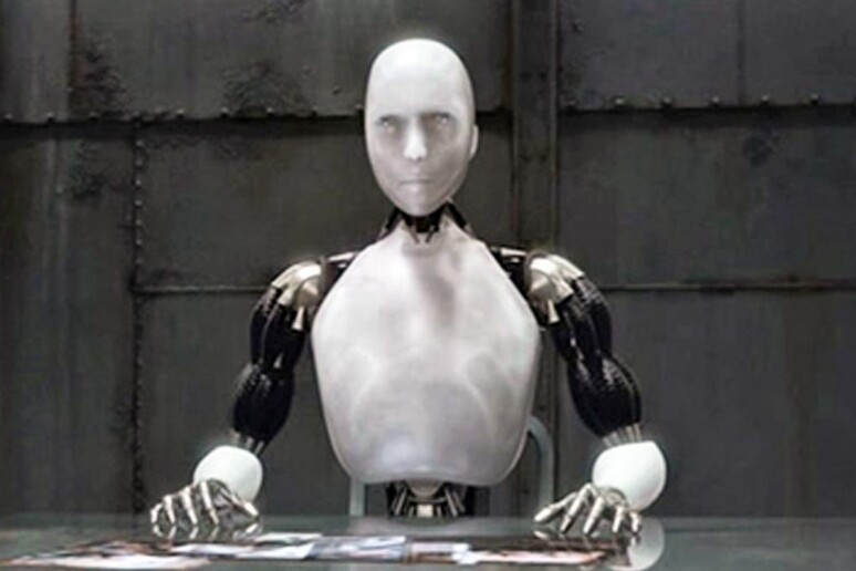 Dal film  'Io Robot ' ispirato all 'antologia dello scrittore di fantascienza Isaac Asimov - RIPRODUZIONE RISERVATA
