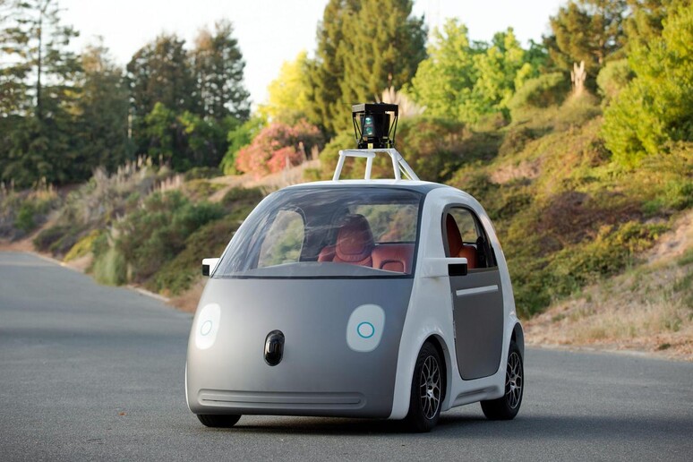 Prototipo di auto che si guida da sola di Google © ANSA/EPA