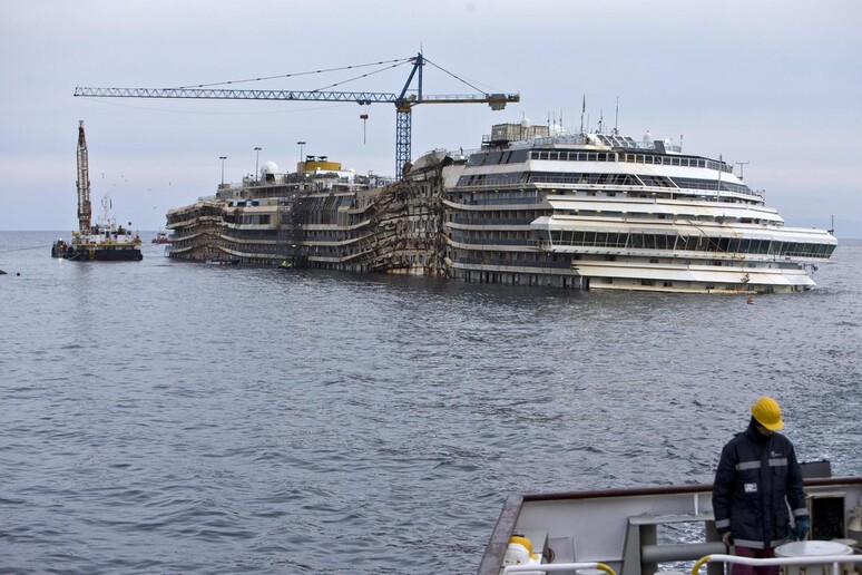 Concordia: Costa ha deciso, sar demolita a Genova - RIPRODUZIONE RISERVATA