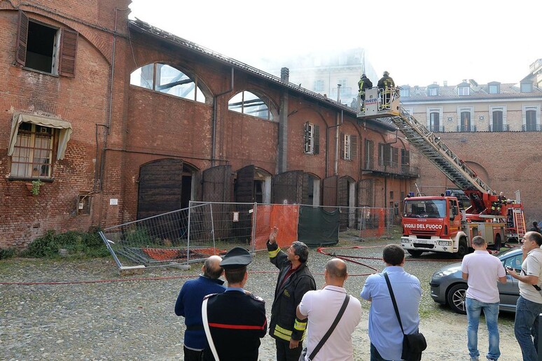 Incendio a Cavallerizza Reale di Torino, danni ingenti - RIPRODUZIONE RISERVATA