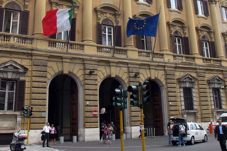 Ministero dell 'Economia e delle Finanze in via XX settembre a Roma - RIPRODUZIONE RISERVATA