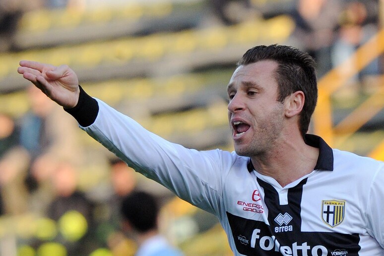 Calcio: Parma; risolto contratto con Cassano - RIPRODUZIONE RISERVATA