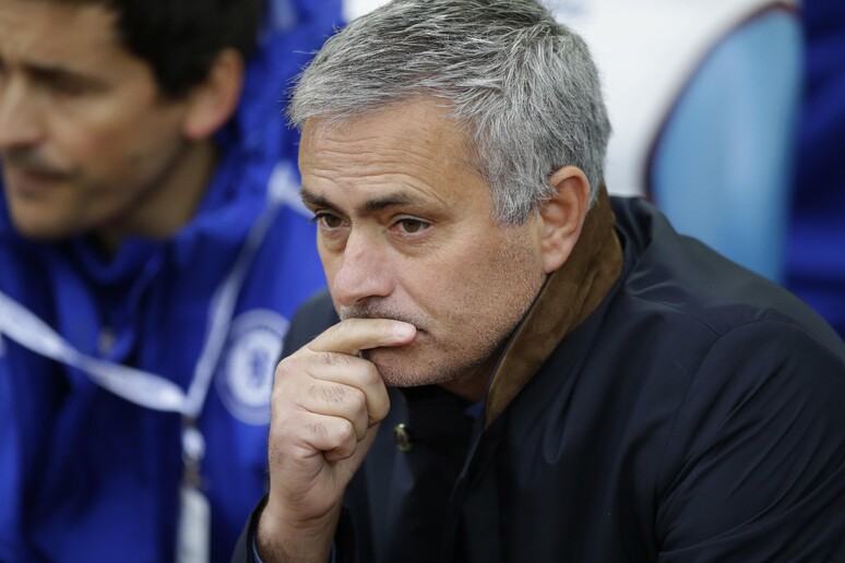 Chelsea: dopo Mourinho, ballottaggio Ancelotti-Hiddink © ANSA/AP
